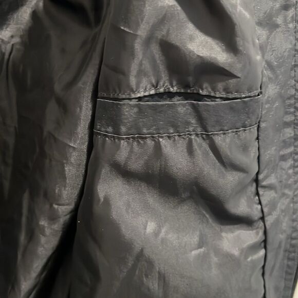 Primitive x Naruto Shippuden II Itachi Black Windbreaker Anime Jacket - Picture 8 of 11